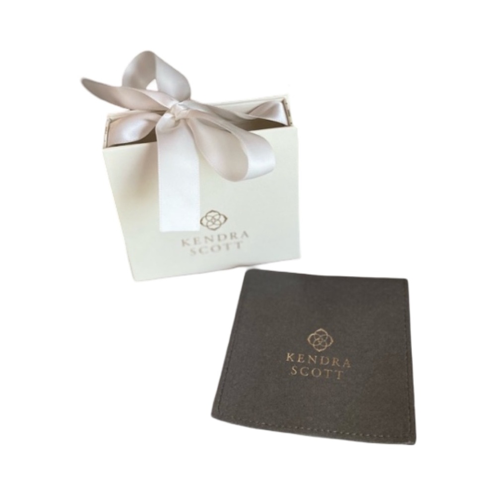 Kendra Scott Gift Box & Jewelry Pouch